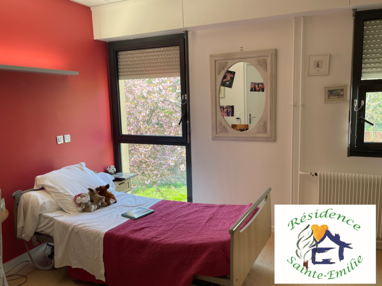 Des Foyers de l'Unapei 92 à l'EHPAD Sainte Émilie une transition